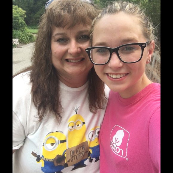 Profile Picture of Tina Weakley (@weakley) on Poshmark