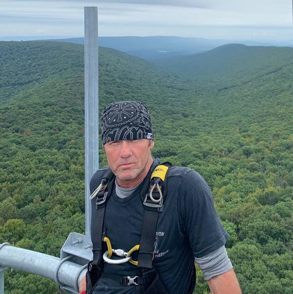 Charles Fetterolf - Poshmark Profile Picture of Charles Fetterolf (@cfetterolfmd) on Poshmark