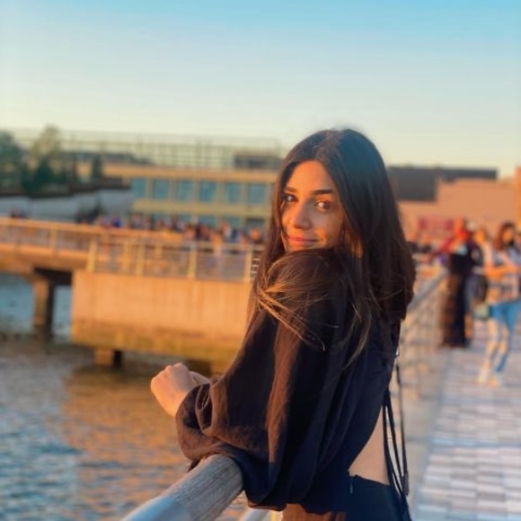 Profile Picture of Mariam Gaboshvili (@askurava24) on Poshmark