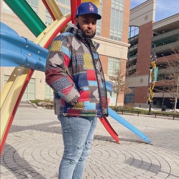 Profile Picture of Carl Bradley (@carlbradley122) on Poshmark