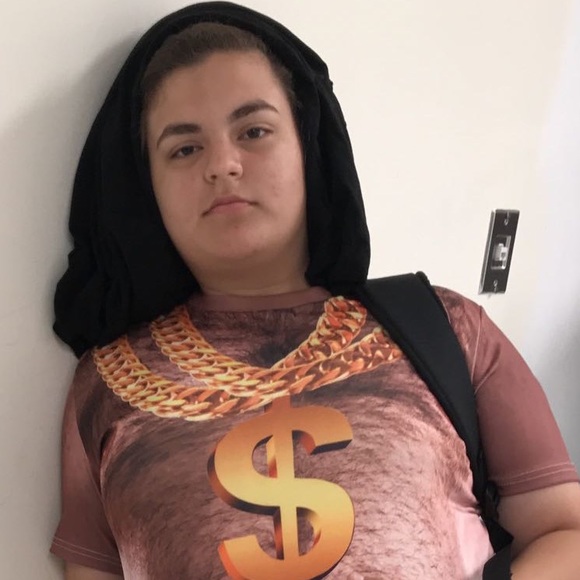 Profile Picture of Jennifer Sommar (@jsommar3) on Poshmark