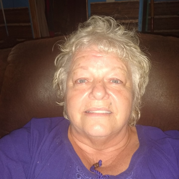 Profile Picture of Cindy Franklin (@cindyfrankli638) on Poshmark