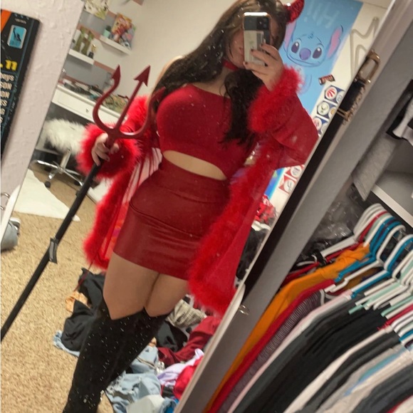 Profile Picture of Hanna Josoff (@hanna_josoff) on Poshmark