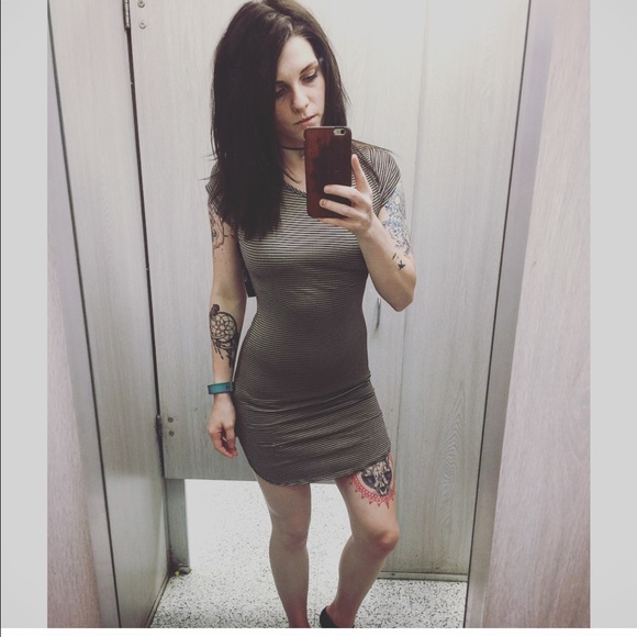 Profile Picture of Shayna Crutsinger (@shayna_lynn) on Poshmark