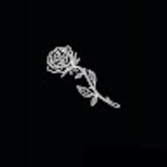 Profile Picture of Madeline Mackenzie (@madelinemack331) on Poshmark