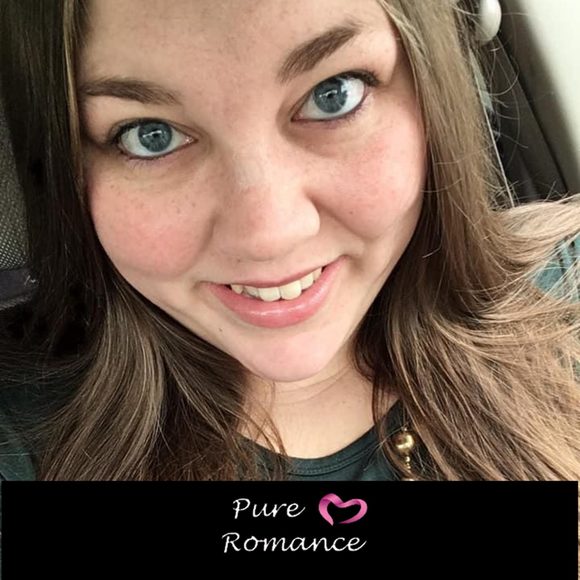 Profile Picture of Amber Mathis (@amathis13) on Poshmark