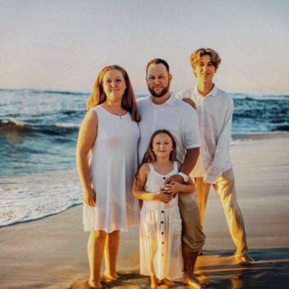 Profile Picture of Bobby Webb (@bobbywebb782) on Poshmark