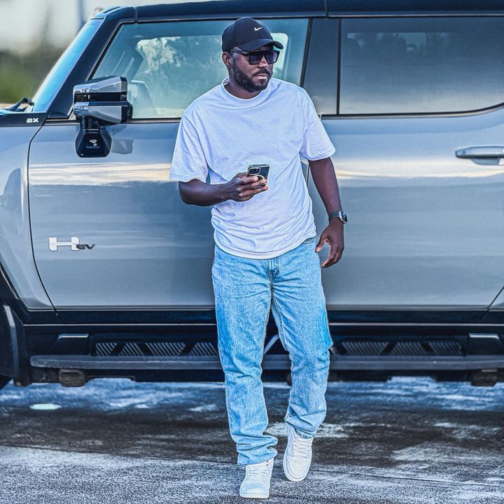 Profile Picture of stephentide (@stephentide) on Tiktok