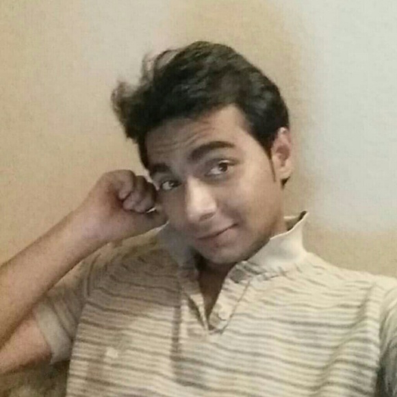 Profile Picture of Khondaker Rifat (@rej133) on Poshmark