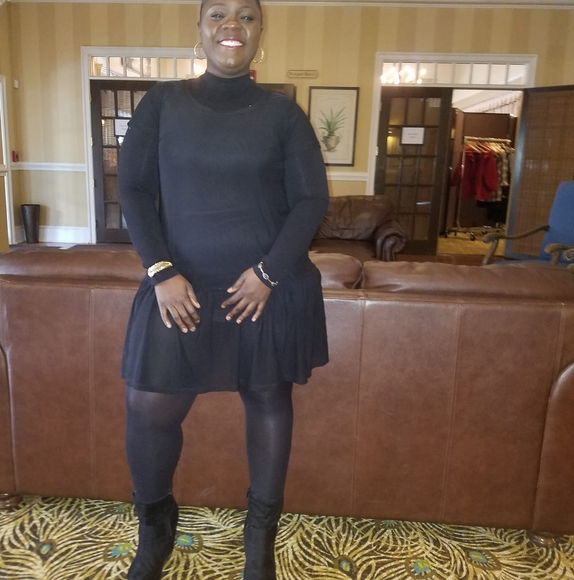 Profile Picture of Phyllis Harrison (@jadiphyllis) on Poshmark