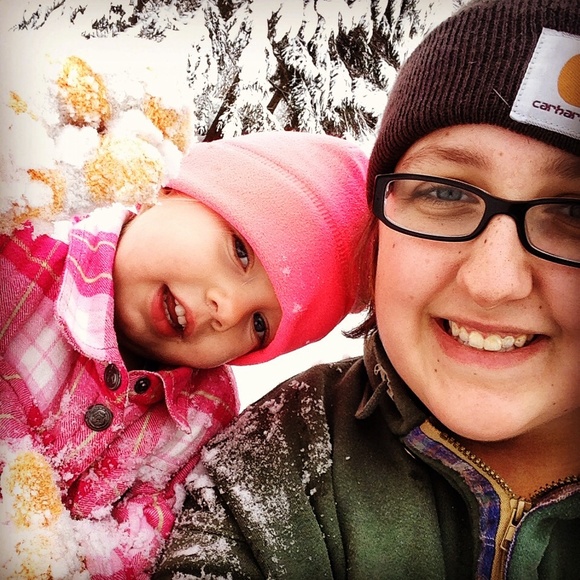 Profile Picture of Amanda Larocque (@amandajan) on Poshmark