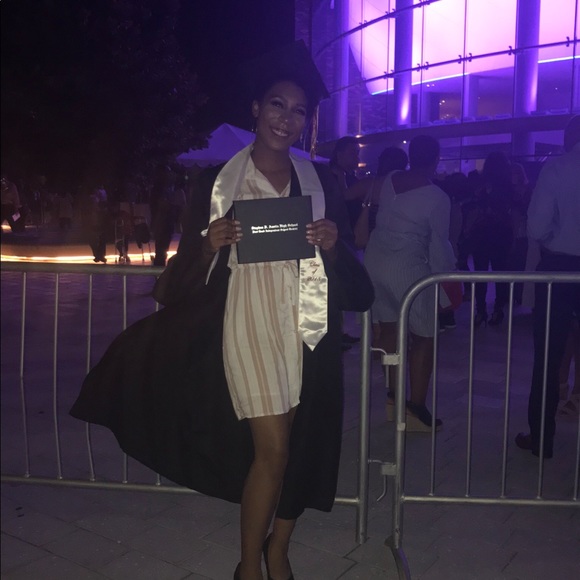 Trinity Stephens - Poshmark Profile Picture of Trinity Stephens (@trin_uh23) on Poshmark