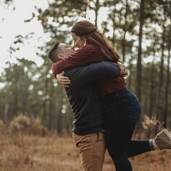 Profile Picture of Courtney Rosing (@crosing1) on Poshmark