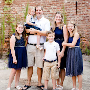 Profile Picture of Rebecca Manning (@MrMrsManning) on Youtube