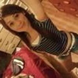 Profile Picture of Kelly Cavazos (@www.its_kellyy.com) on Myspace
