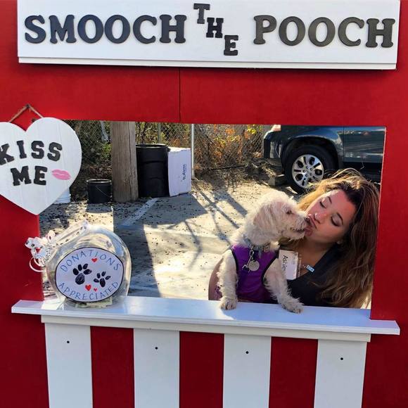 Profile Picture of Ashley Kotkin (@kotkin) on Poshmark