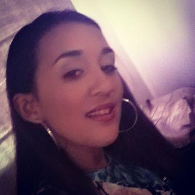 Profile Picture of Karen Risquez (@doubrontK) on Twitter