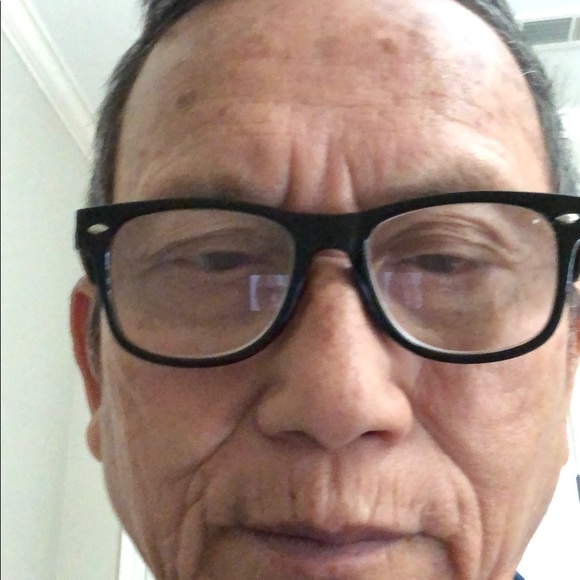 Profile Picture of Phuoc Lam (@chivien62) on Poshmark