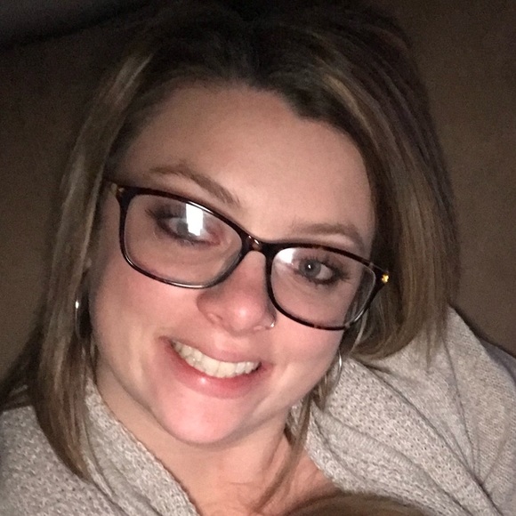 Profile Picture of Bailey Morgart (@flanders2690) on Poshmark