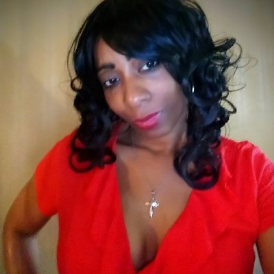 Profile Picture of Cynthia Doe (@4applepie) on Twitter