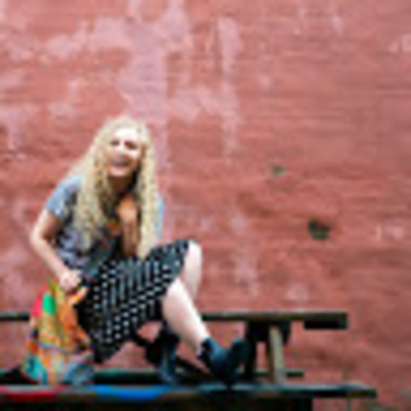 Profile Picture of Jamie Heinrich (@jamieheinrich14) on Poshmark