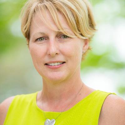 Profile Picture of Kim Coe-Turner (@KimCoeTurner) on Twitter