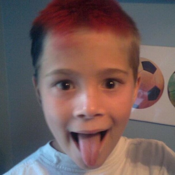 Profile Picture of Dylan Price (@dbprice69) on Poshmark