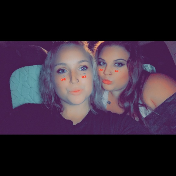 Profile Picture of Jessica Zehnder (@jessica_zehnder) on Poshmark