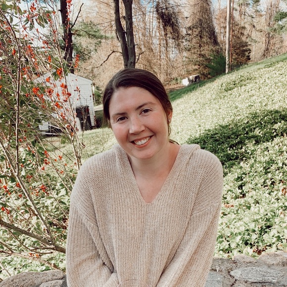 Profile Picture of Clare Donnelly (@claredonn) on Poshmark