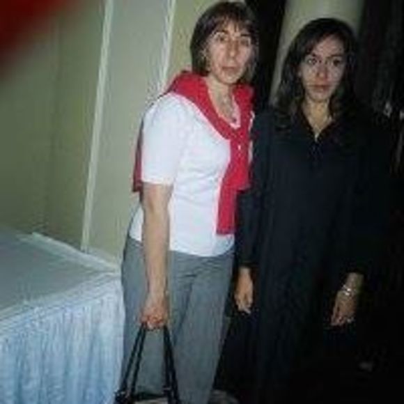 Profile Picture of Donna Aloise (@daloise123) on Poshmark