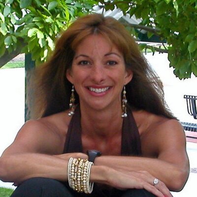 Profile Picture of Cindy McGeorge (@CindyTMcGeorge) on Twitter