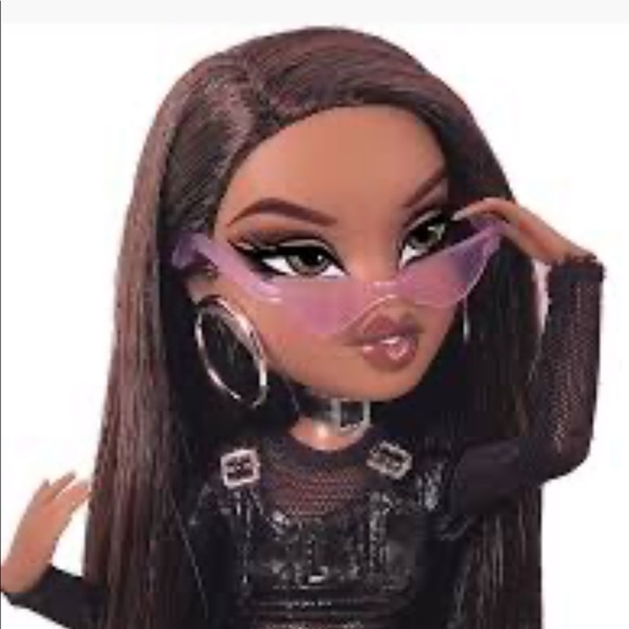 Profile Picture of Simeon Menako (@simeon321) on Poshmark