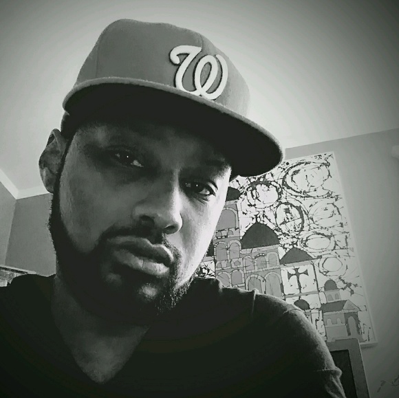 Profile Picture of Charles Mitchell (@babyson814) on Poshmark