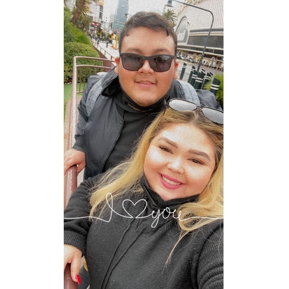 Profile Picture of Daniel Montalvo (@danielz_12) on Poshmark