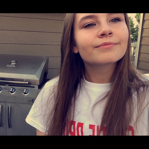 Profile Picture of Aliya Baillargeon (@aliya_b) on Poshmark