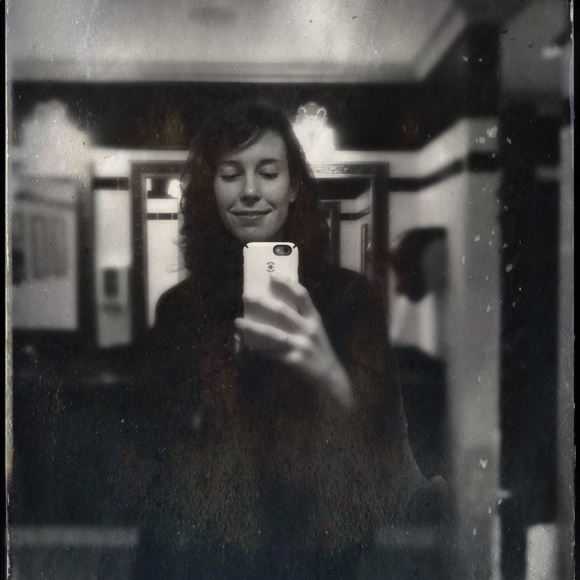 Profile Picture of Amanda Patten (@necklaceofwrens) on Poshmark