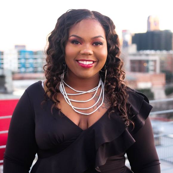 Profile Picture of Delisha Huff (@delishahuff) on Poshmark