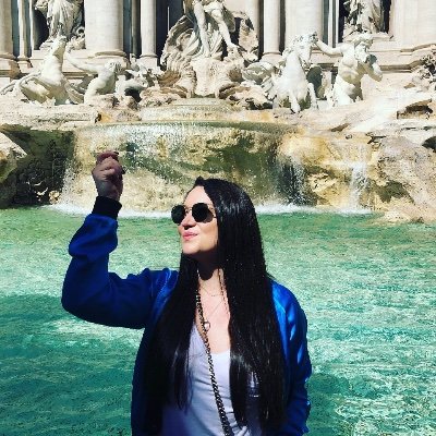 Profile Picture of Mallory McDonald (@mallorylouu) on Twitter