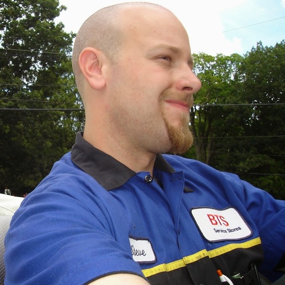Profile Picture of Steve Nadeau (@matadorsst) on Poshmark