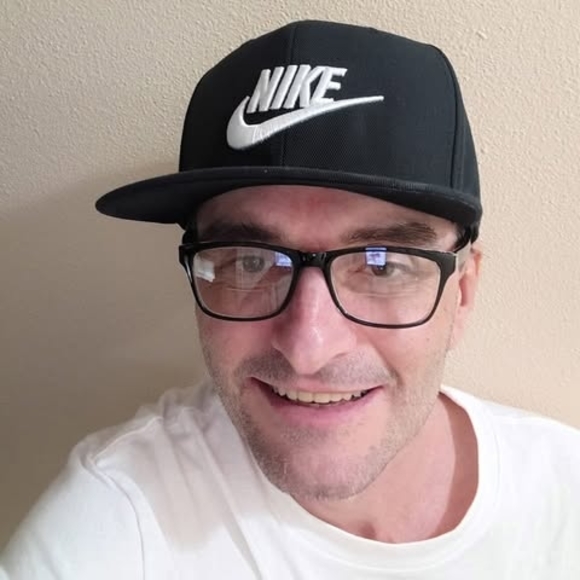 Profile Picture of Steven Forshee (@stevenforshee) on Poshmark