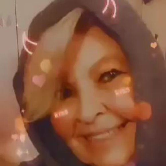 Profile Picture of Karen Tessneer (@karentessneer) on Poshmark