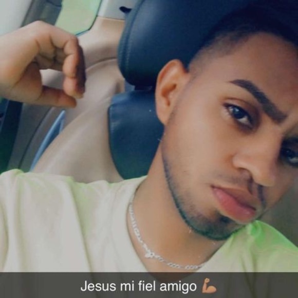 Profile Picture of Cristhian Hernandez (@crisantonio17) on Poshmark