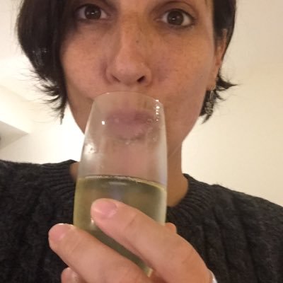 Profile Picture of Julia Souter (@julesouter) on Twitter
