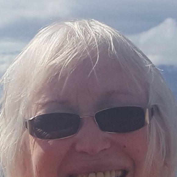 Profile Picture of Donna Connole (@dconnole2) on Poshmark