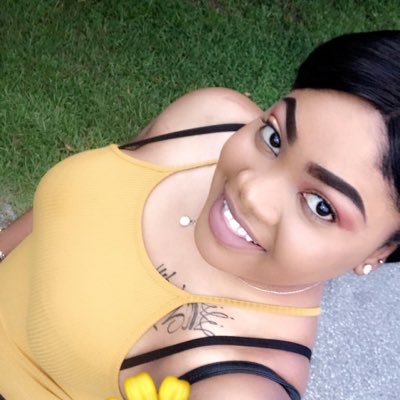 Profile Picture of ShantelReid (@shantelReid9) on Twitter