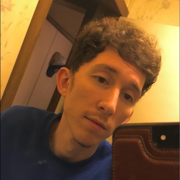 Profile Picture of Skyler Roberts (@skylerrobert951) on Poshmark