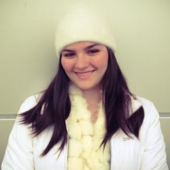 Profile Picture of Kaitlin Tuttle (@kbtuttle5) on Poshmark