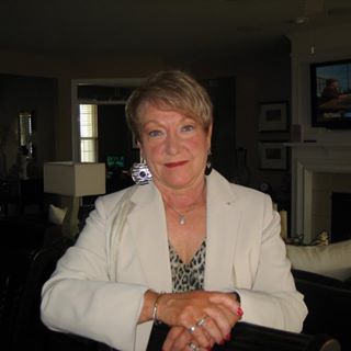 Profile Picture of Tina Calderone (@tcalderone2) on Facebook