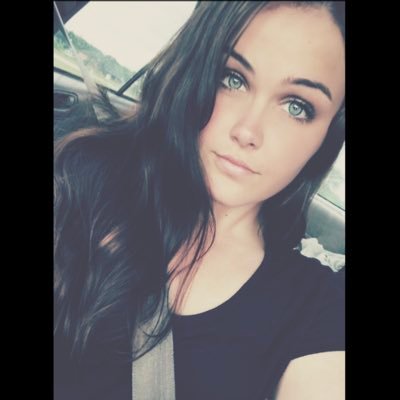 Profile Picture of Jenna (@JennaJeans17) on Twitter