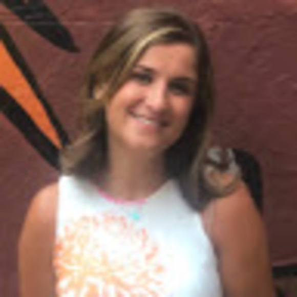 Profile Picture of Sam Labombarda (@samlabombarda) on Poshmark